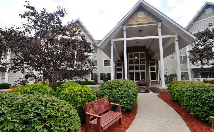 Charter Senior Living of Kenosha, Kenosha, WI 2