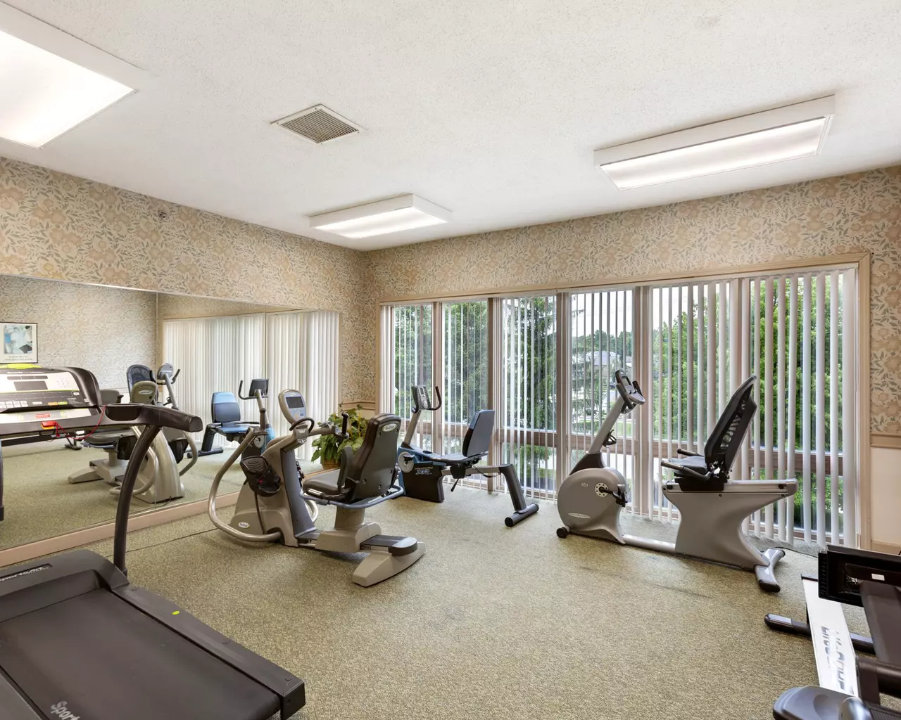 Independence Village of Plymouth, Plymouth, MI 12