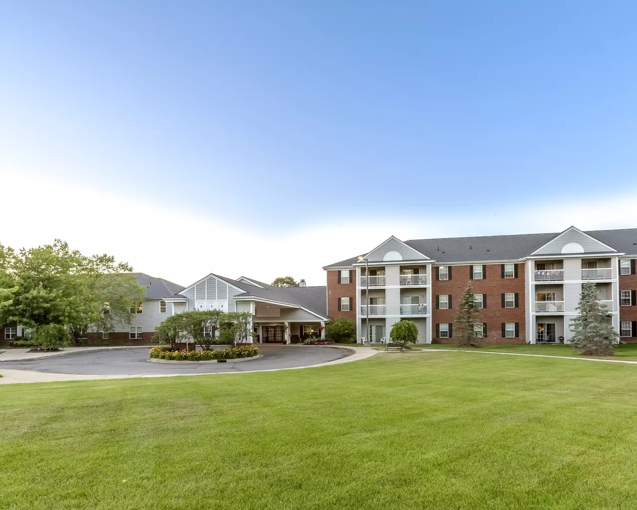 Independence Village of White Lake 3