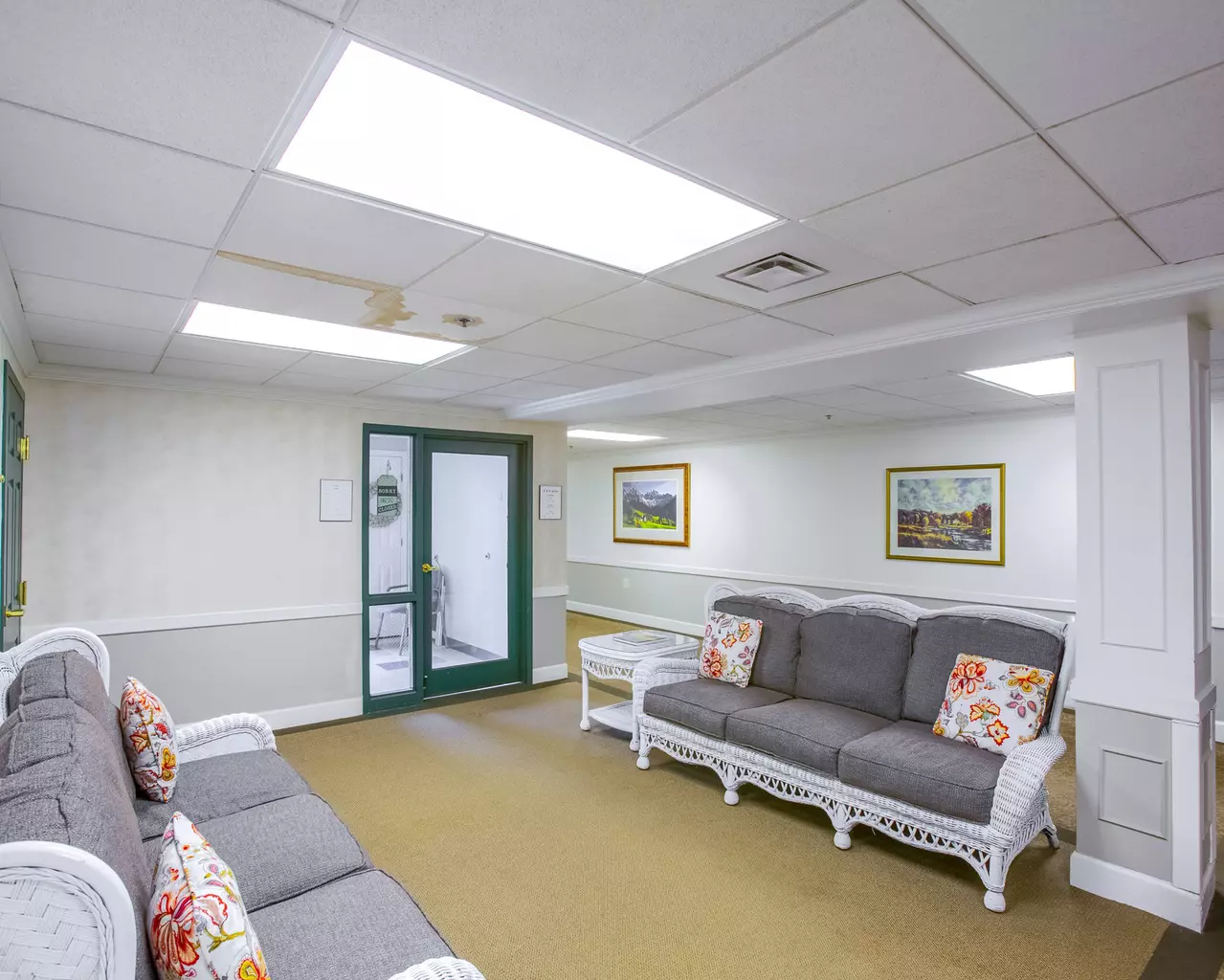 Independence Village of White Lake 29