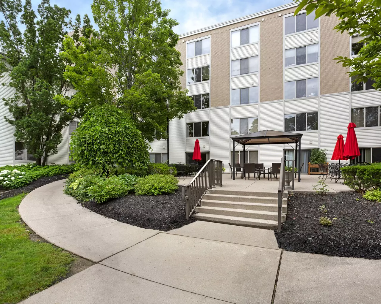 Independence Village of Plymouth, Plymouth, MI 5