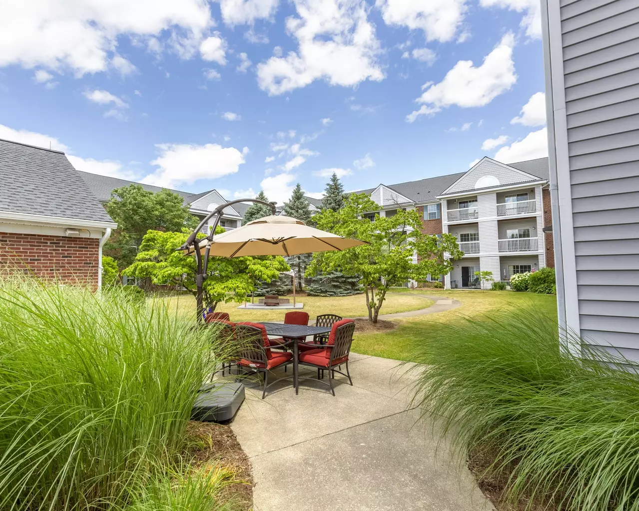 Independence Village of White Lake 6