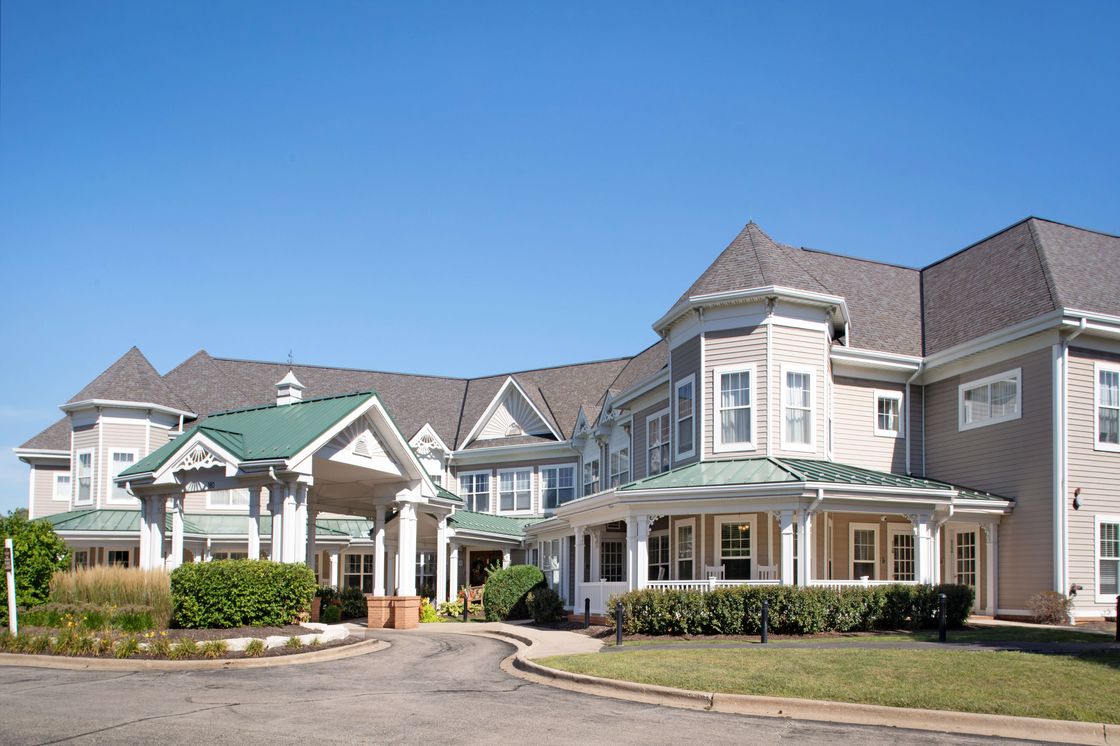 Sunrise of Buffalo Grove, Buffalo Grove, IL 5