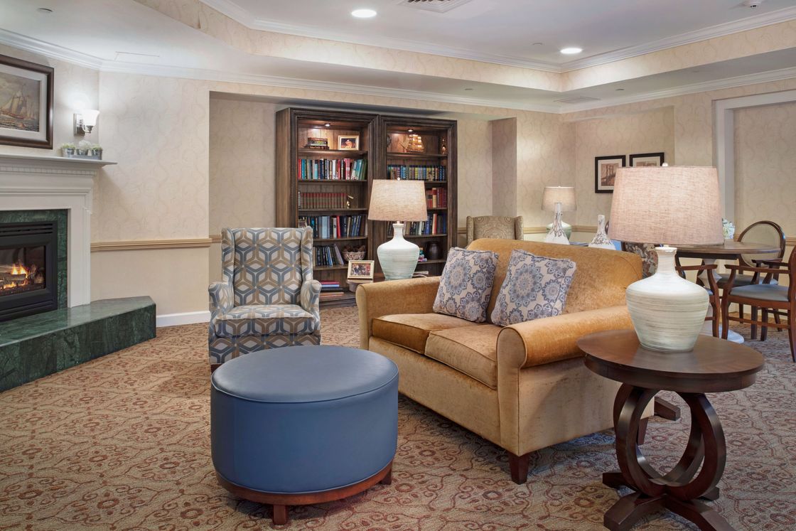 Sunrise of Holbrook, Holbrook, NY 3