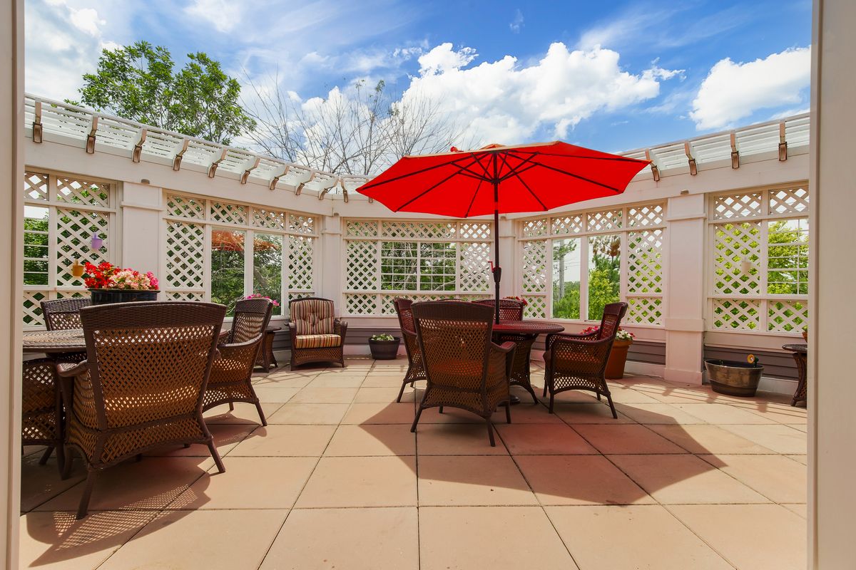 Hemsley House of Lenexa, Lenexa, KS 8