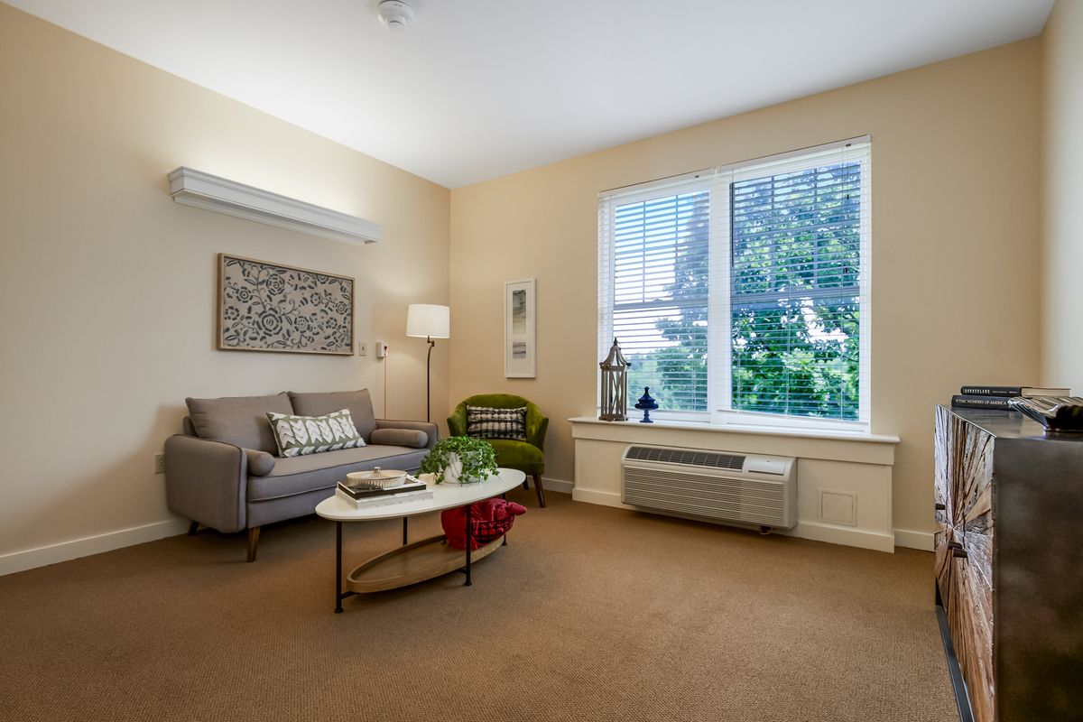 Hemsley House of Lenexa, Lenexa, KS 10