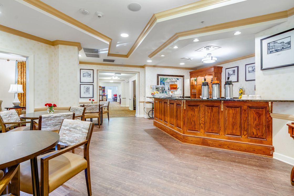 Sunrise of Louisville, Louisville, KY 3