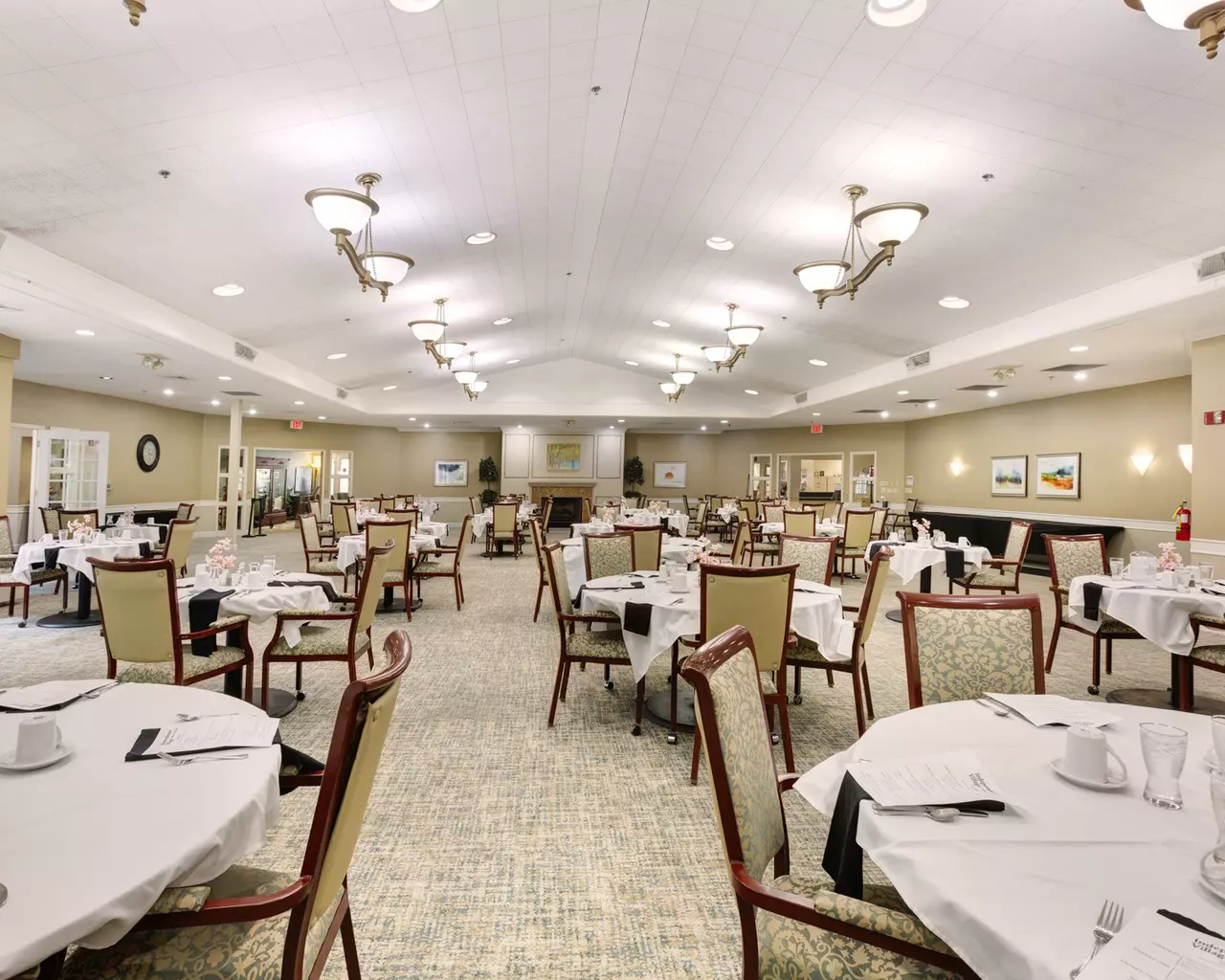 Independence Village of Plymouth, Plymouth, MI 10