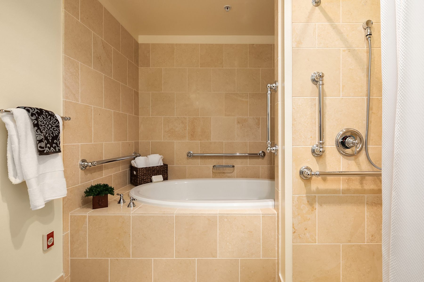 Aljoya Mercer Island, Mercer Island, WA 57