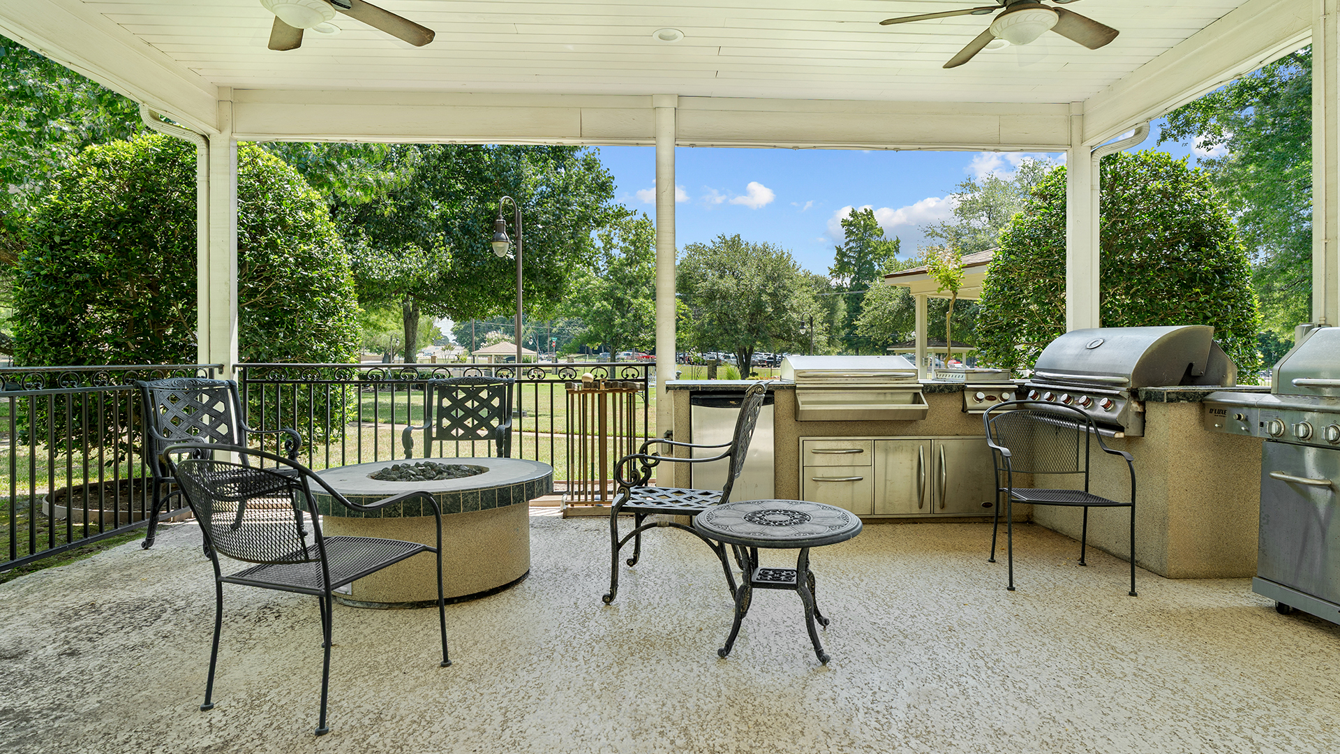 Atria Willow Park, Tyler, TX 14