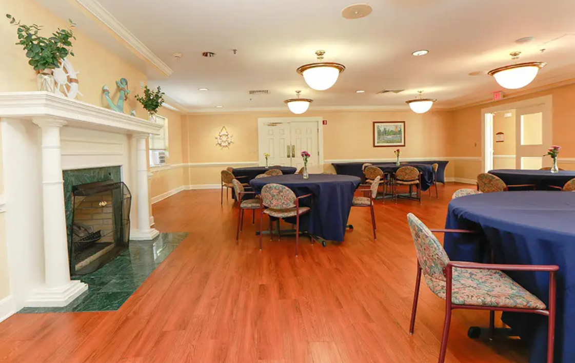 Charter Senior Living of Williamsburg, Williamsburg, VA 7