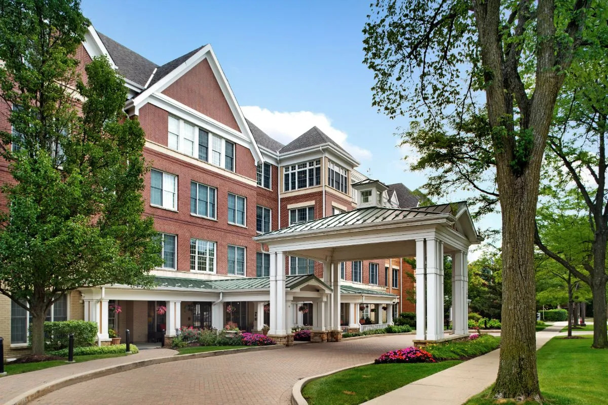 Sunrise of Highland Park, Highland Park, IL 5