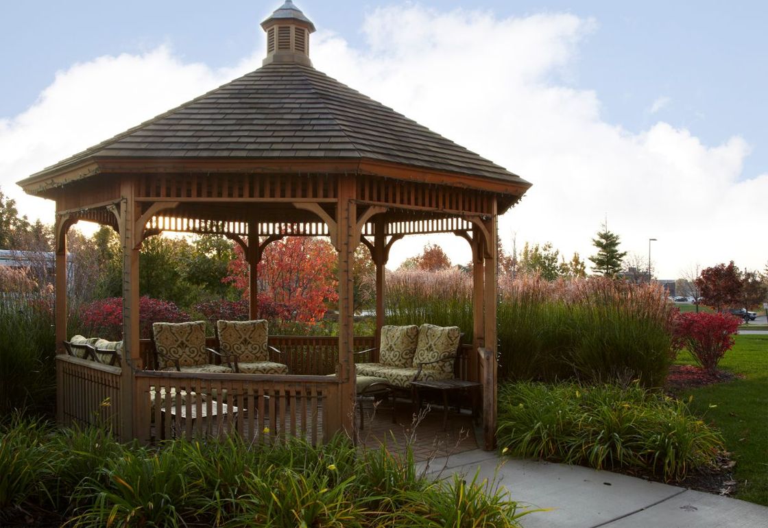 Sunrise at Fountain Square, Lombard, IL 5