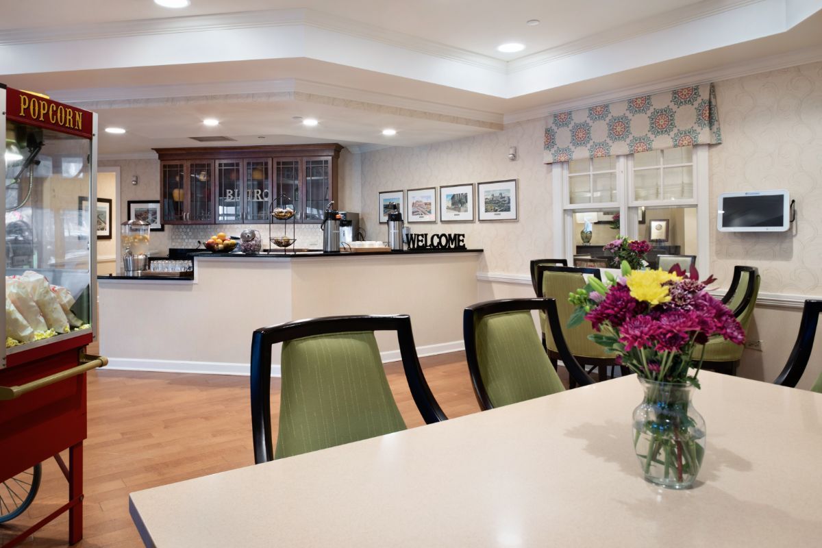 Sunrise of Willowbrook, Willowbrook, IL 4