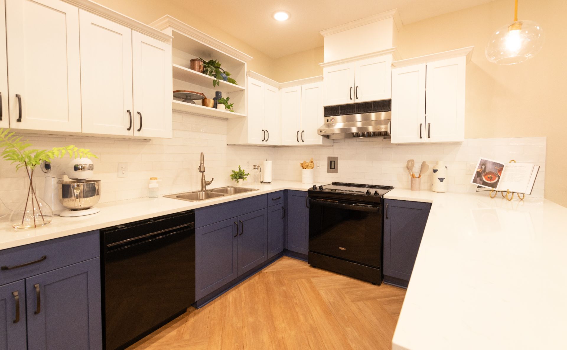 The Crestone Senior Living, Olathe, KS 11