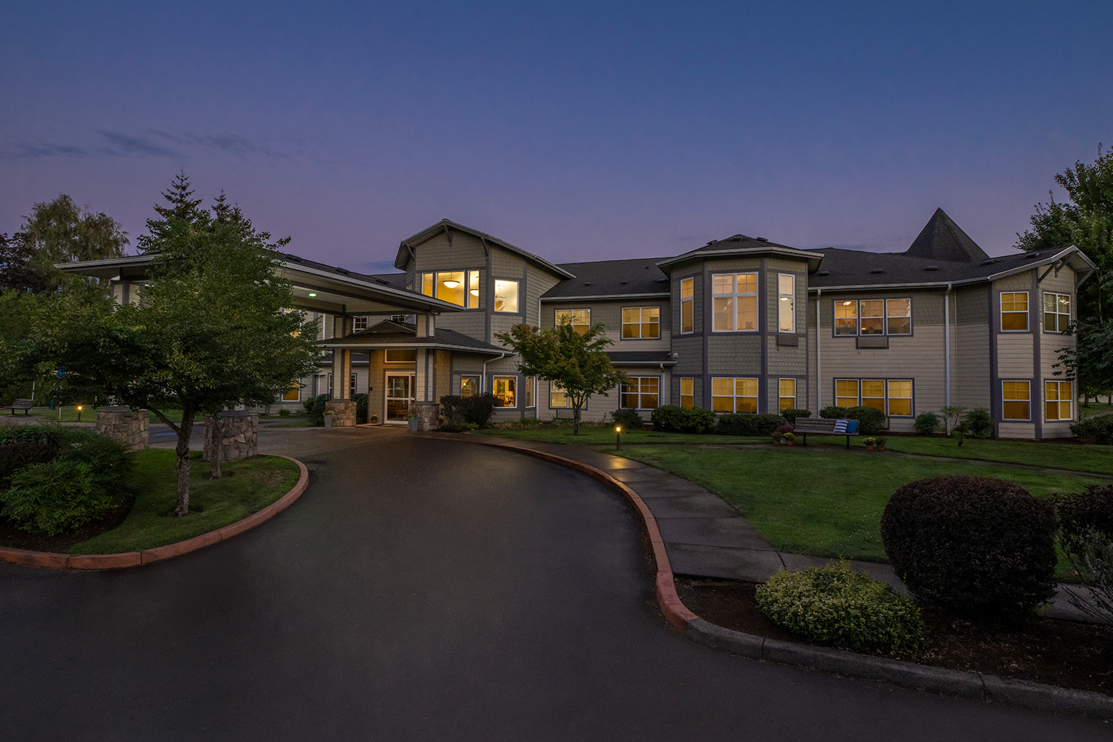 Middlefield Oaks Senior Living, Cottage Grove, OR 16