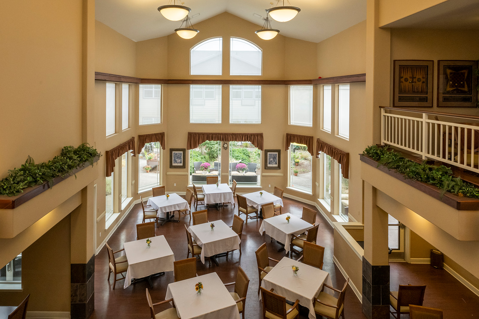 Middlefield Oaks Senior Living, Cottage Grove, OR 15