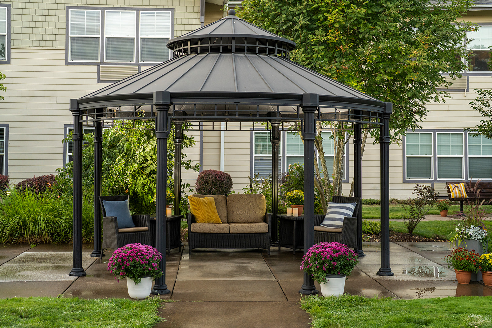 Middlefield Oaks Senior Living, Cottage Grove, OR 12