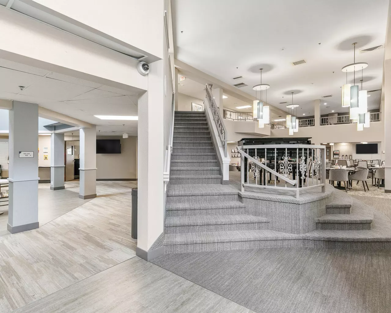 Independence Village of Des Moines (Beaverdale Estates), Des Moines, IA 12