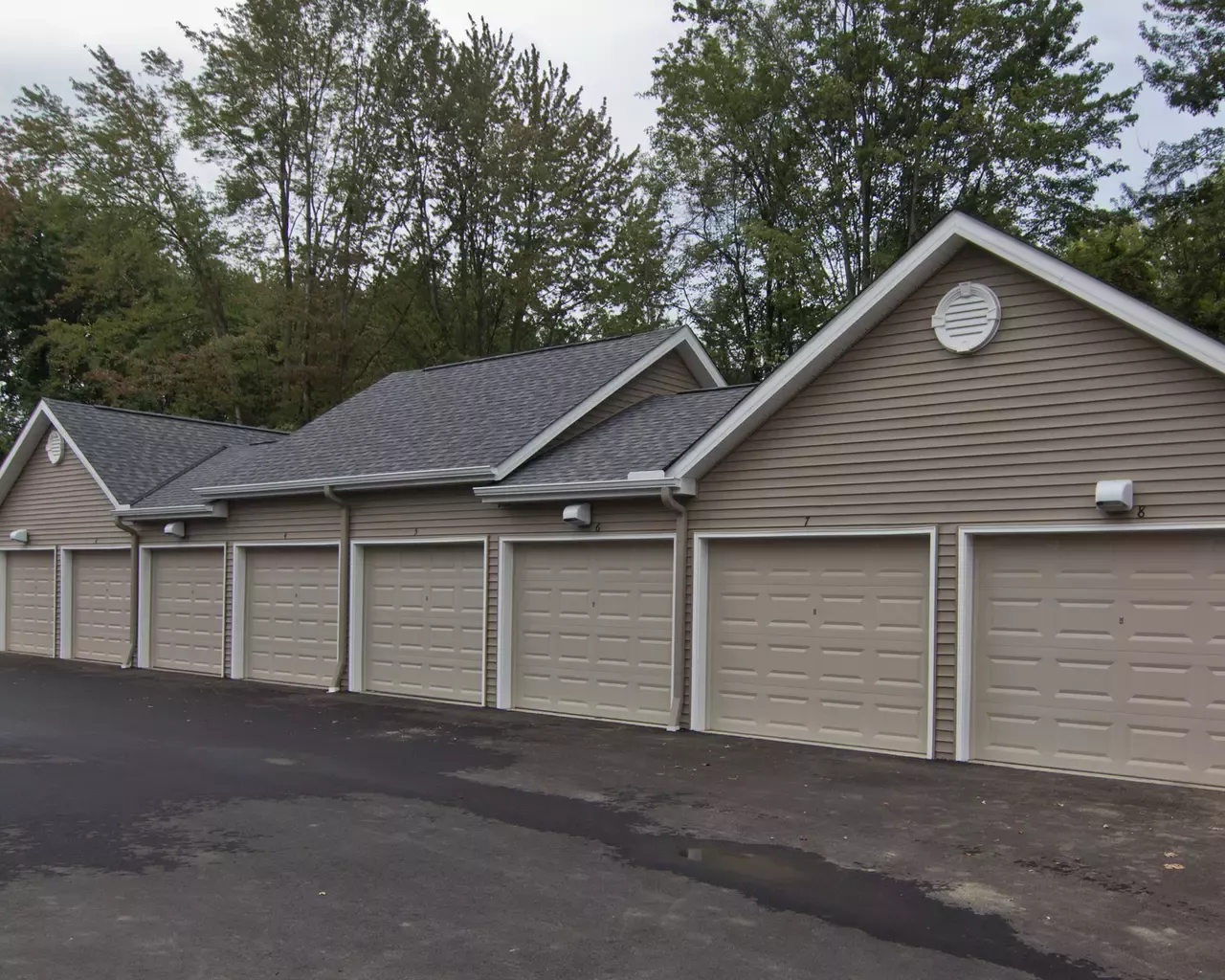 Crestwood Village Assisted Living & Memory Care, Mount Pleasant, MI 15