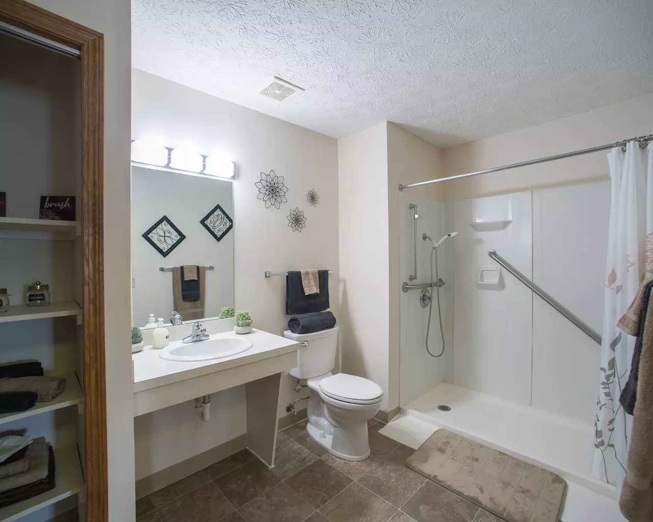 Danbury North Canton, North Canton, OH 19