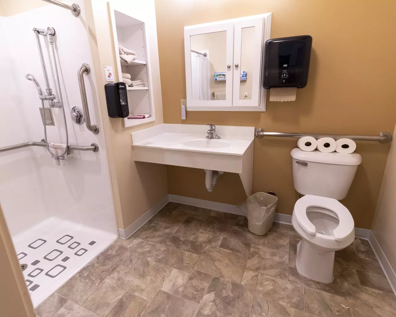 Lakeview Terrace Assisted Living, Lakeview, MI 25