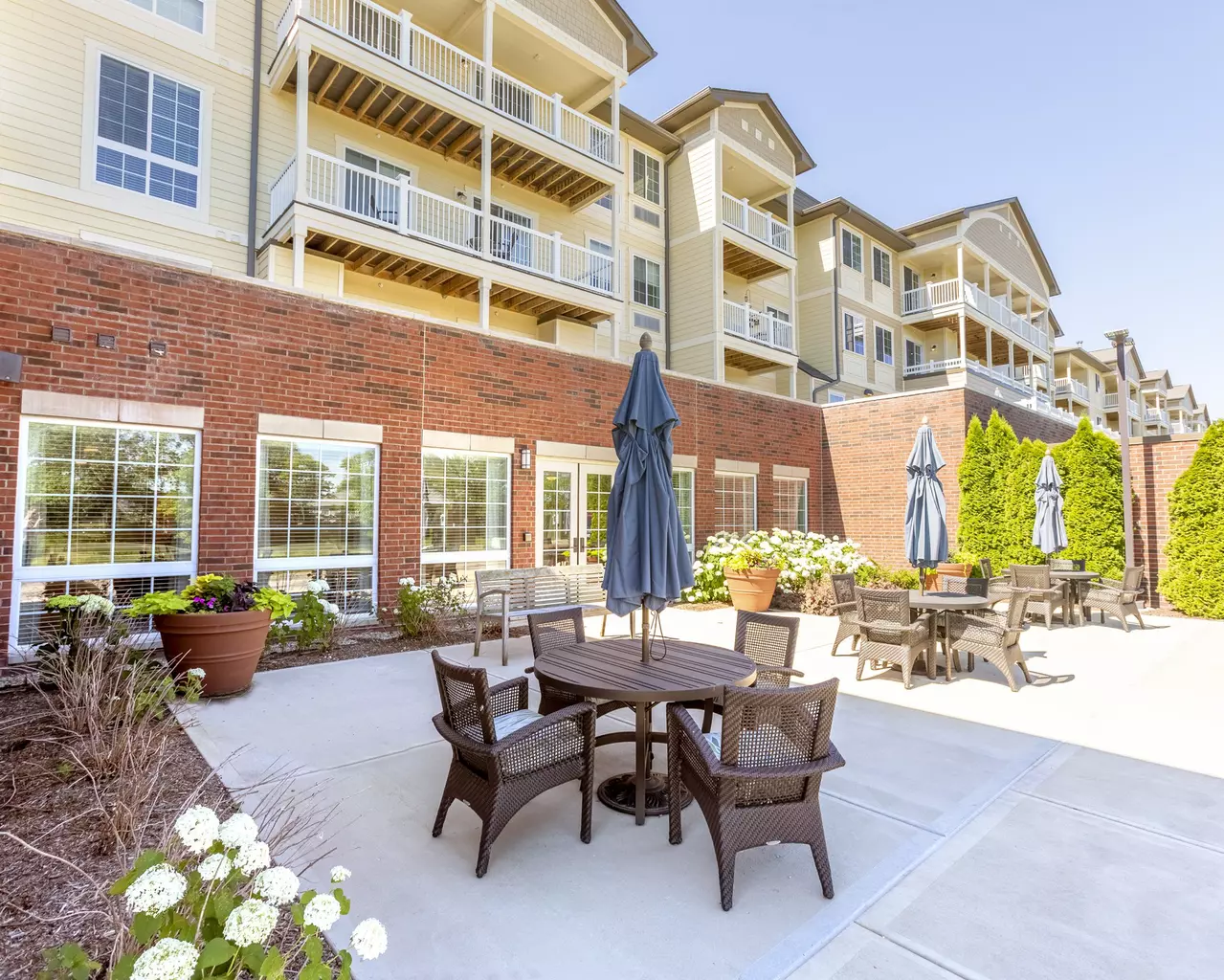 Independence Village of Zionsville West, Whitestown, IN 4