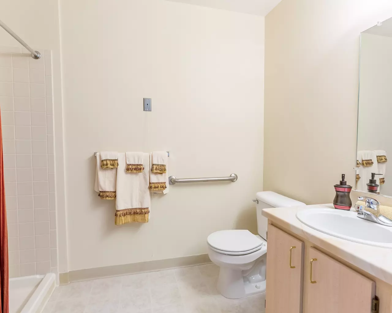 Independence Village of Brighton Valley, Brighton, MI 38