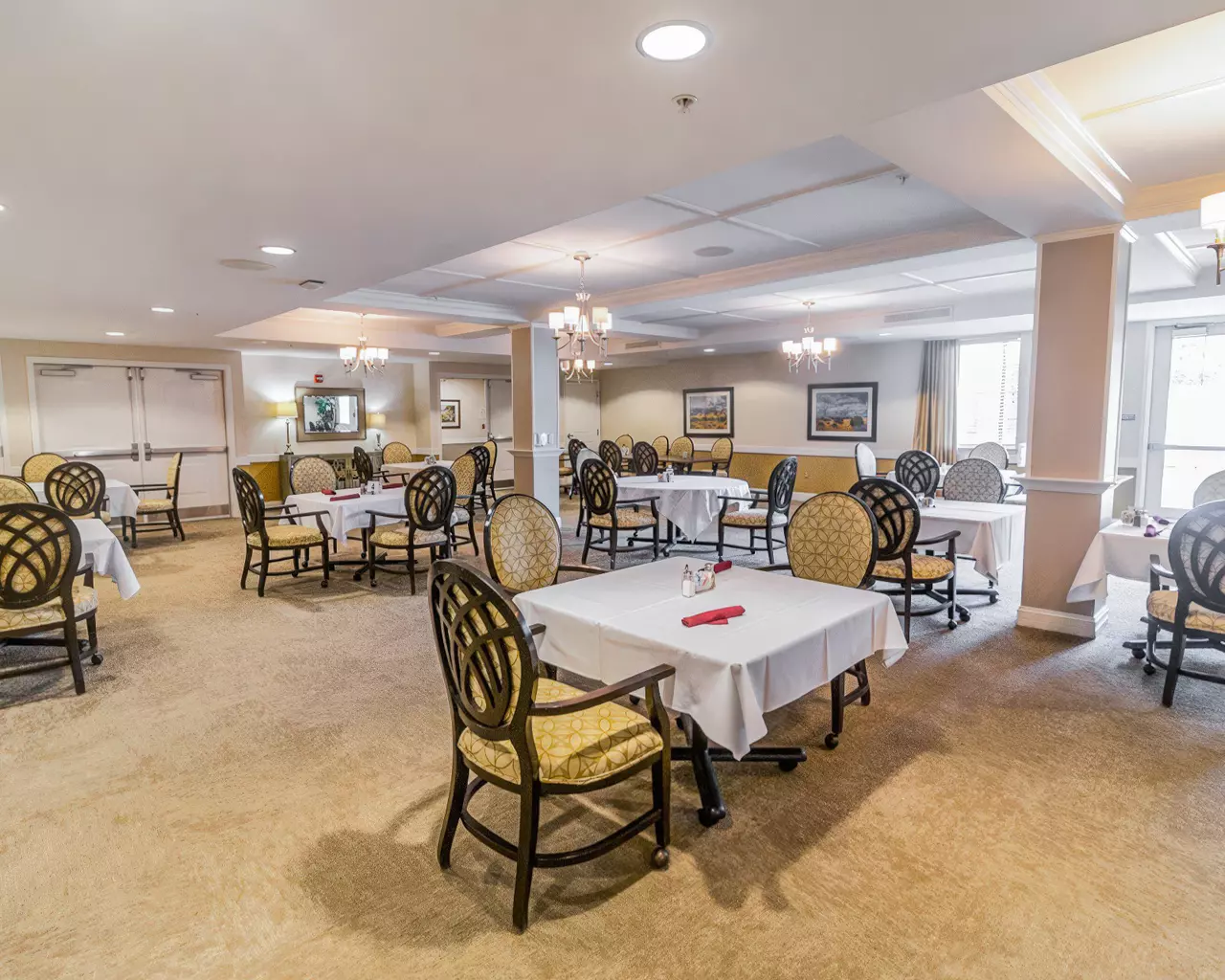 Independence Village of Carmel, Carmel, IN 9