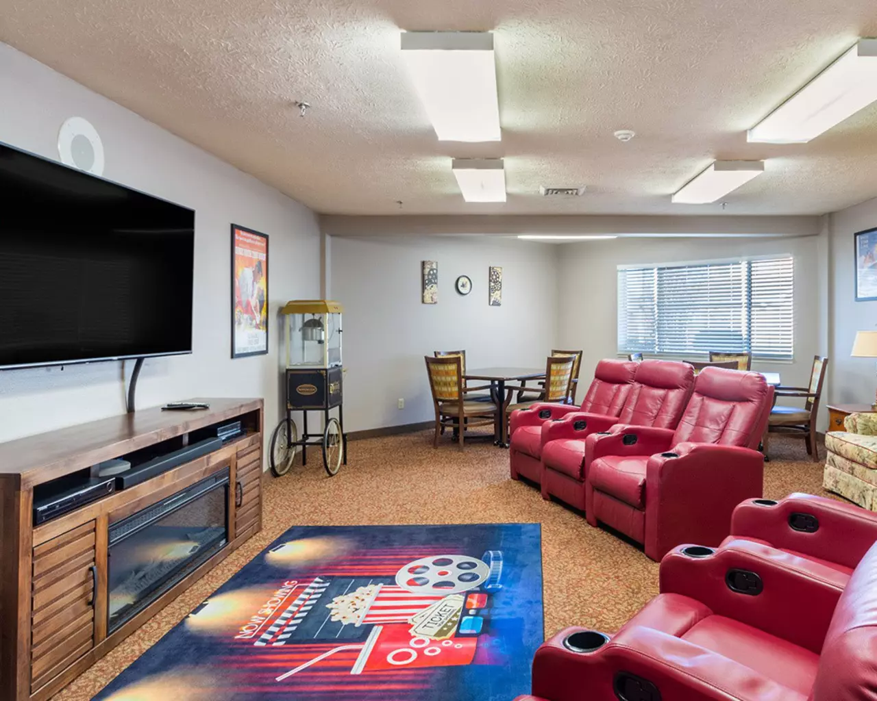 Independence Village of Evansville (Willow Park), Evansville, IN 10