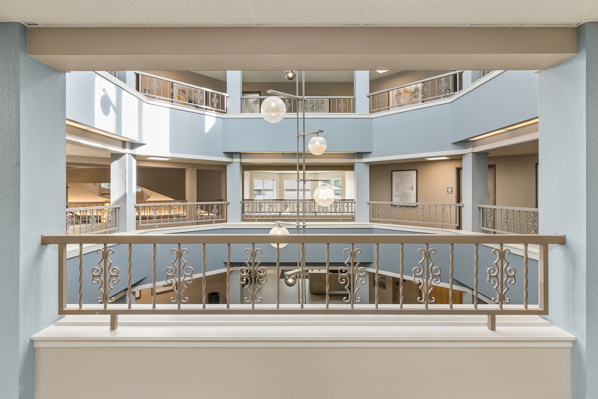 Independence Village of Des Moines (Beaverdale Estates), Des Moines, IA 52