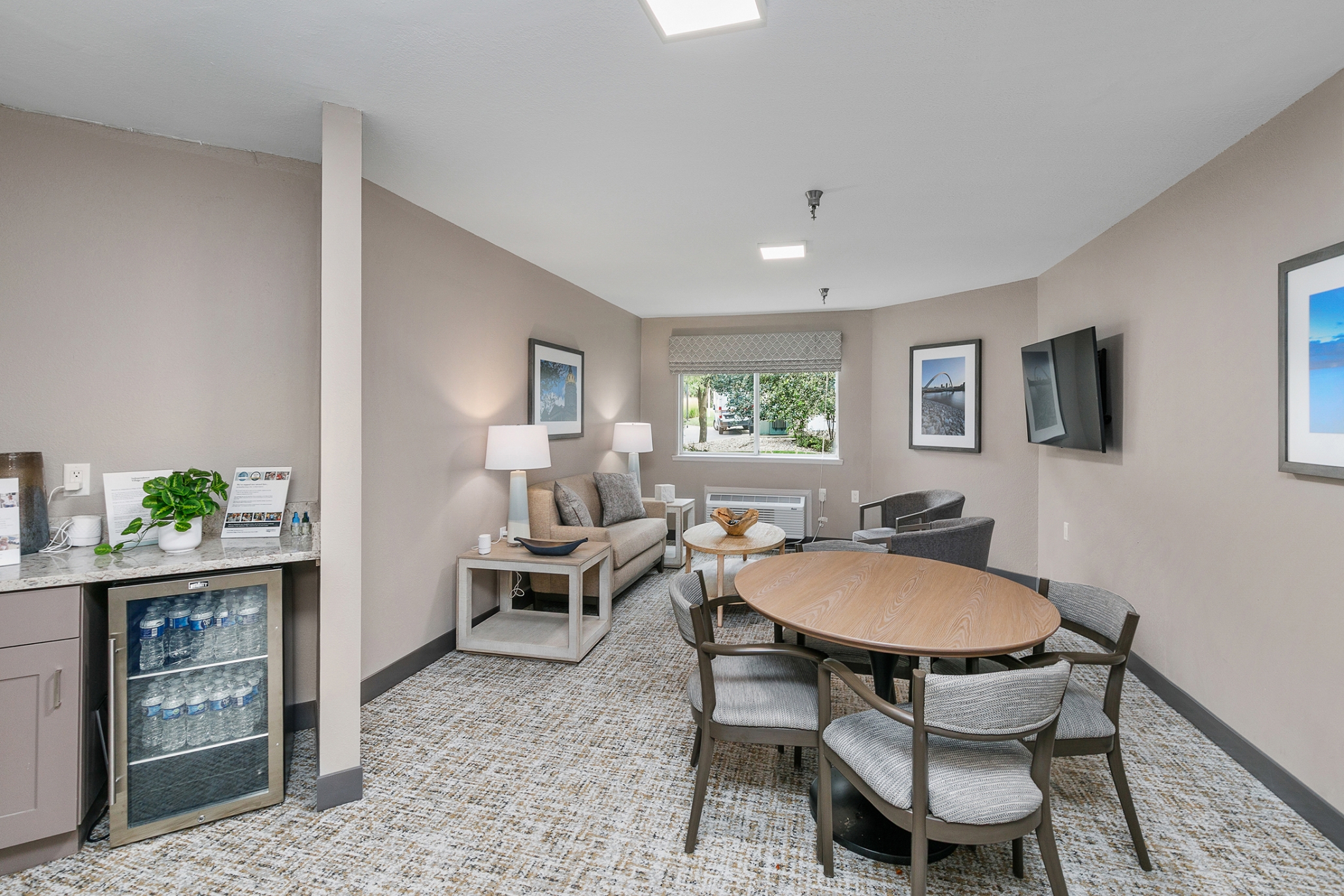 Independence Village of Des Moines (Beaverdale Estates), Des Moines, IA 44