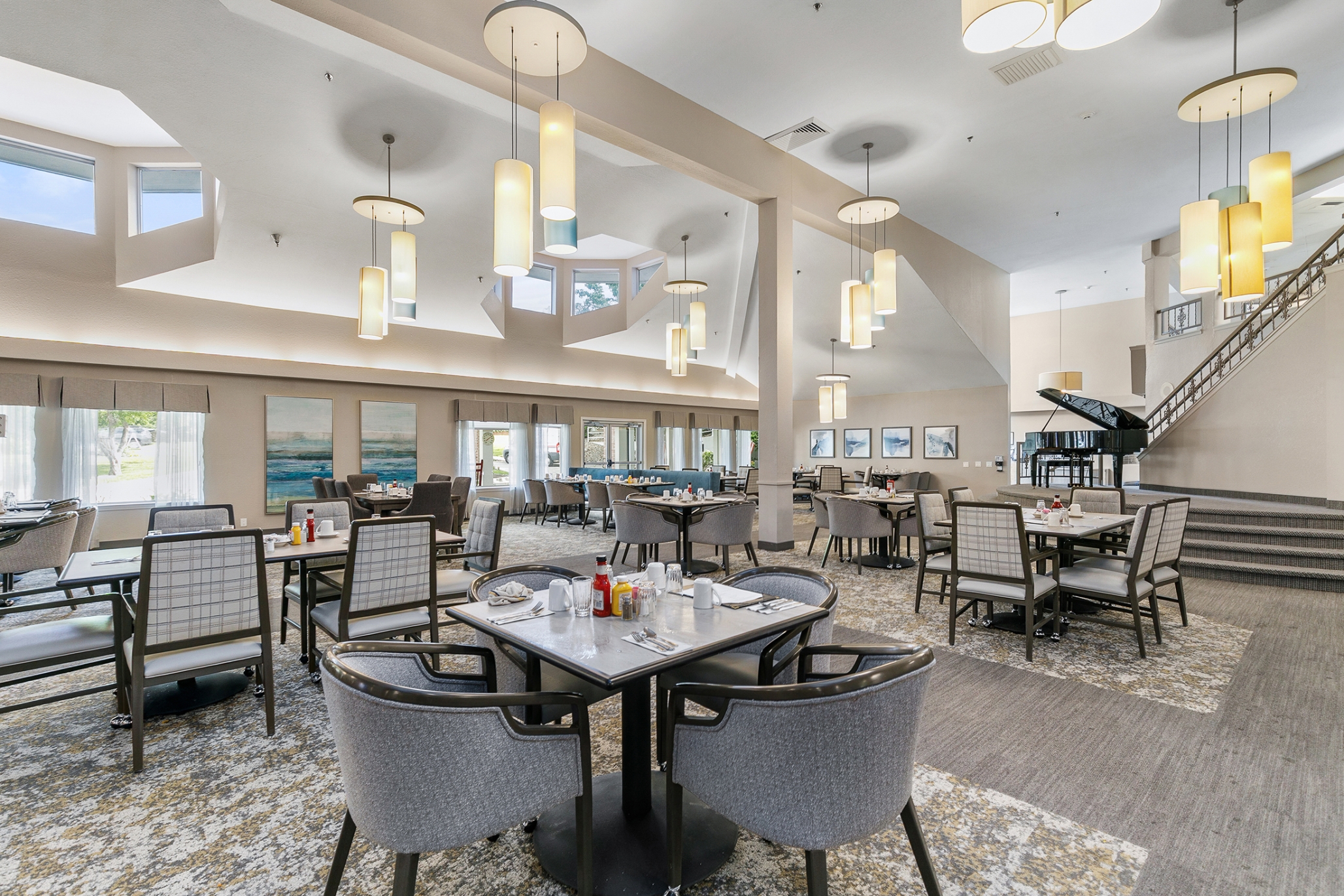 Independence Village of Des Moines (Beaverdale Estates), Des Moines, IA 34