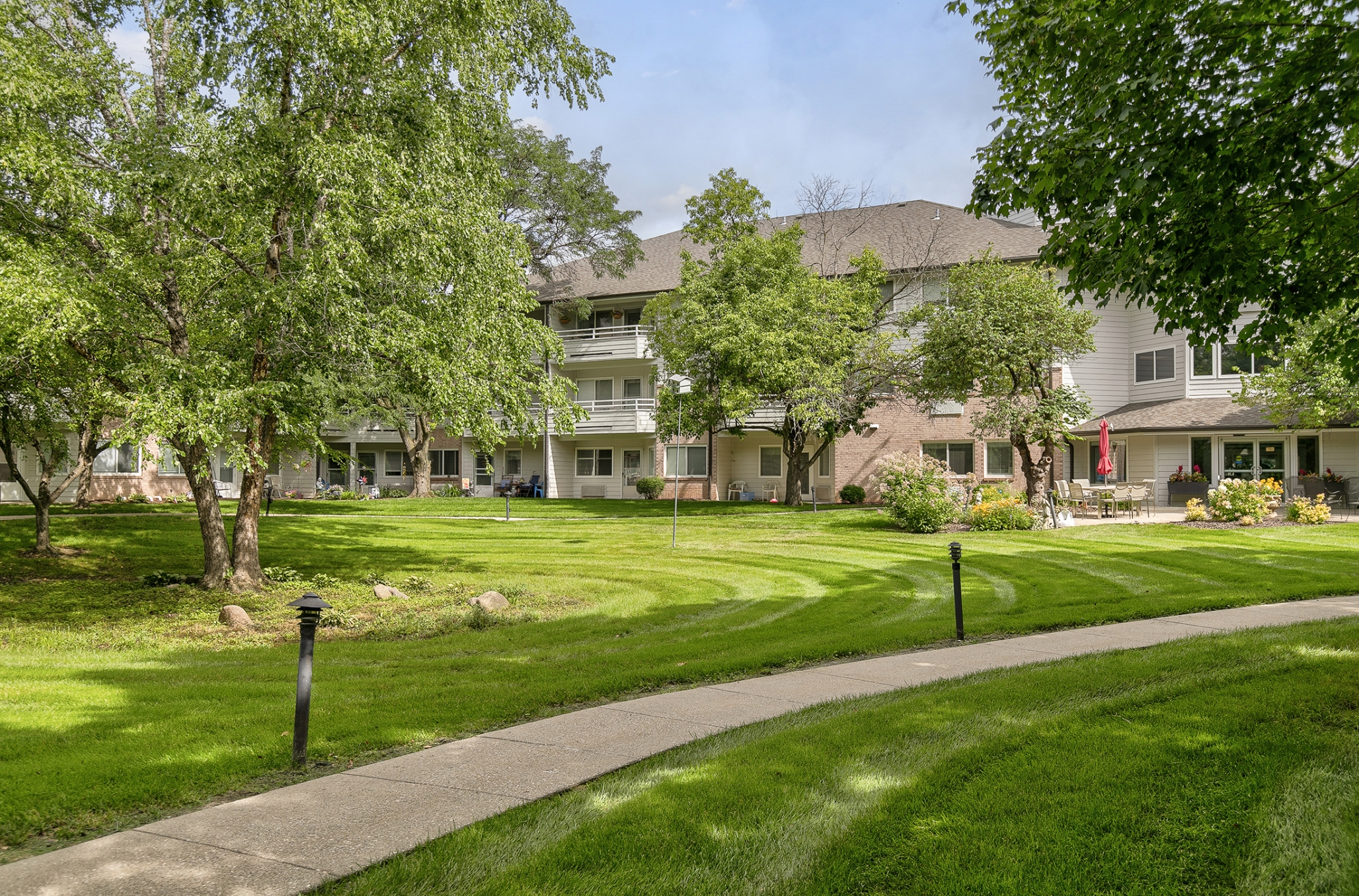 Independence Village of Des Moines (Beaverdale Estates), Des Moines, IA 9