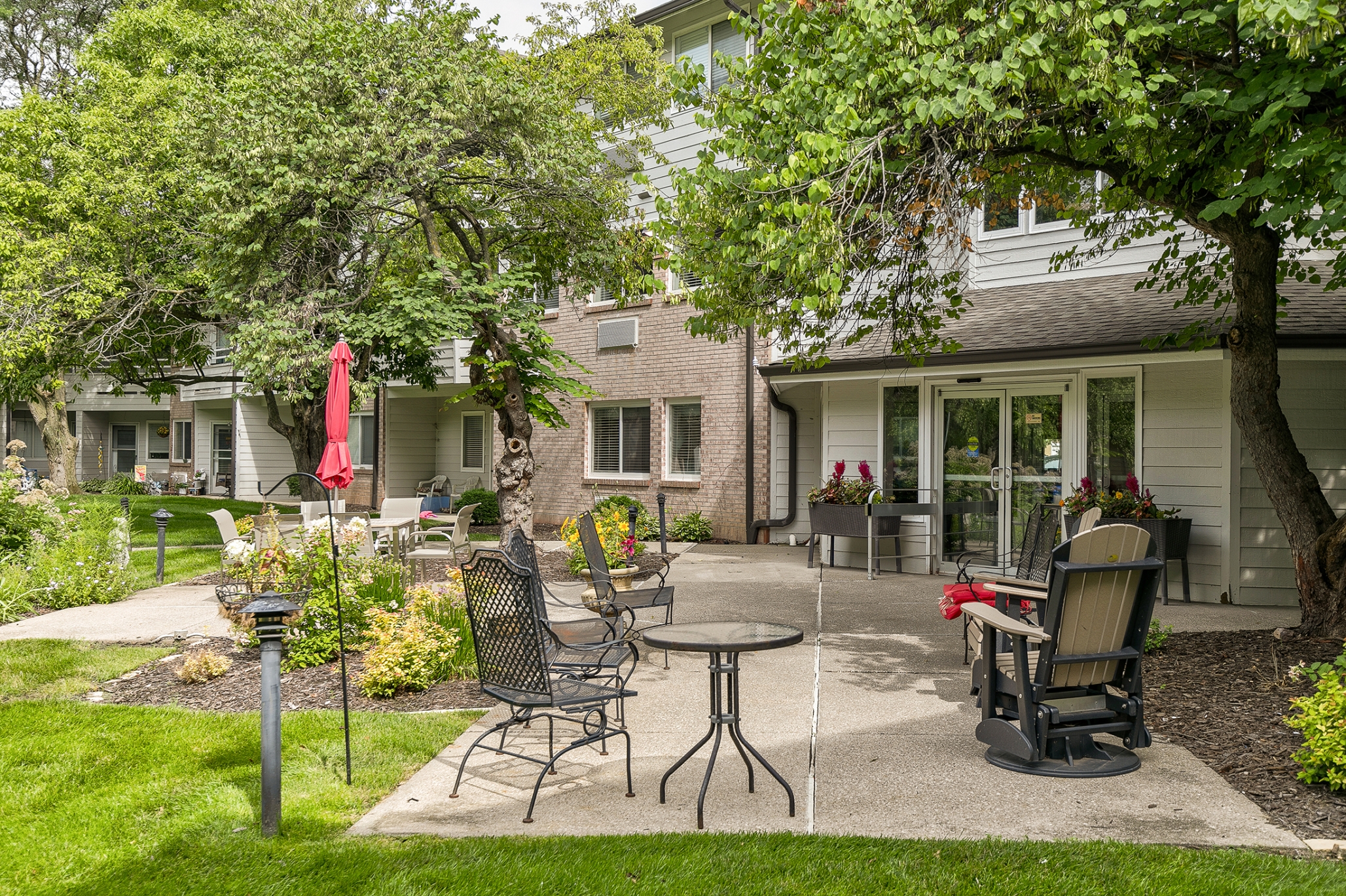 Independence Village of Des Moines (Beaverdale Estates), Des Moines, IA 10