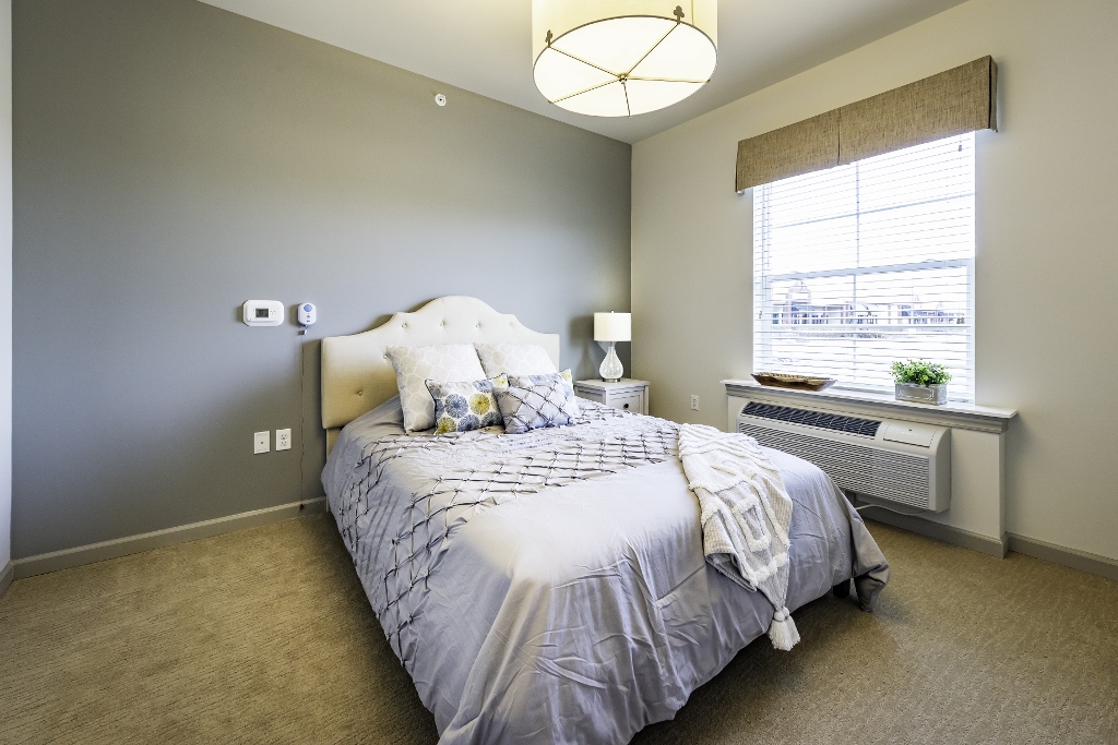 StoryPoint Livonia, Livonia, MI 49