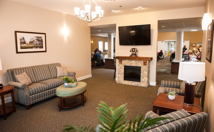 Commonwealth Senior Living at Cedar Bluff, Cedar Bluff, VA 4