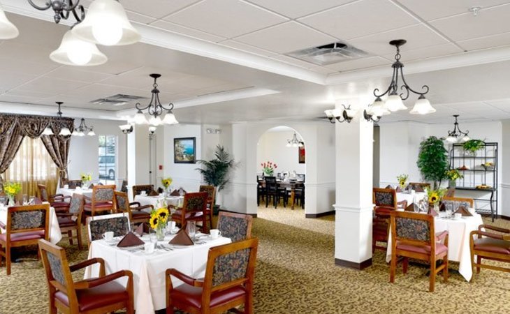 Atria Longmont, Longmont, CO 5