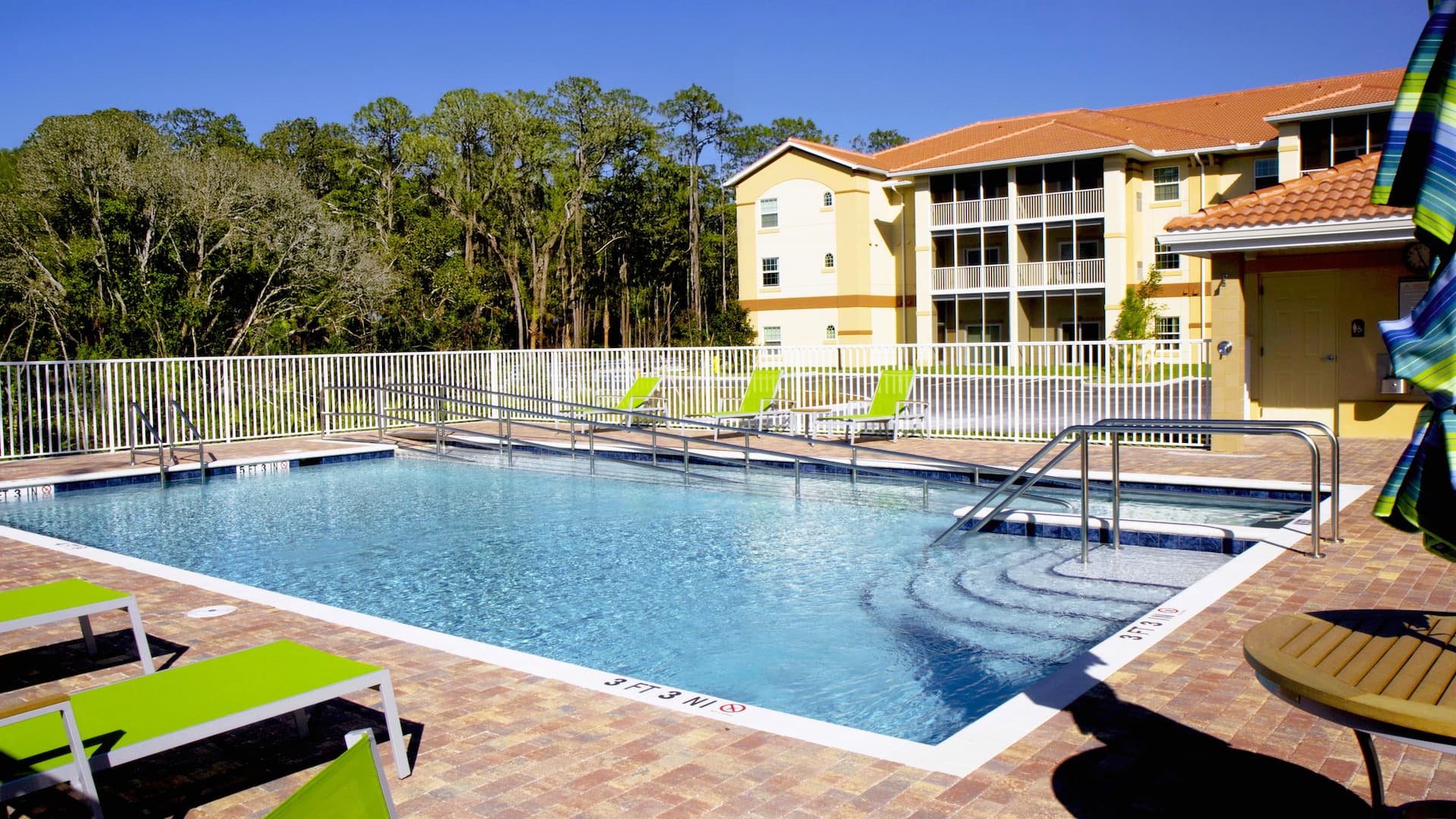 Bradford Square Retirement Community, Naples, FL 10