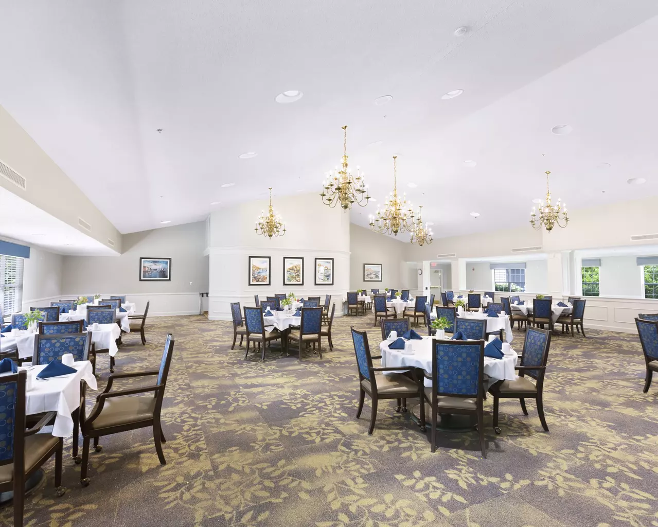 Independence Village of White Lake 16