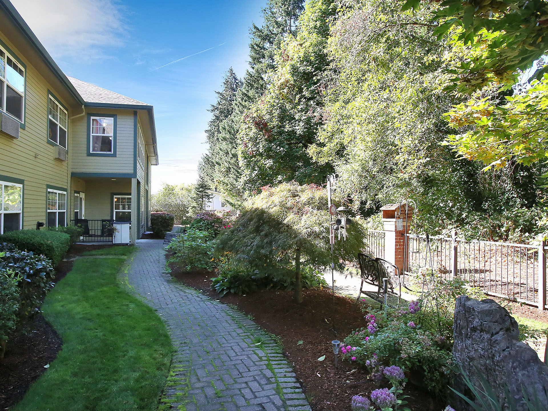 Prestige Senior Living Riverwood, Tualatin, OR 8