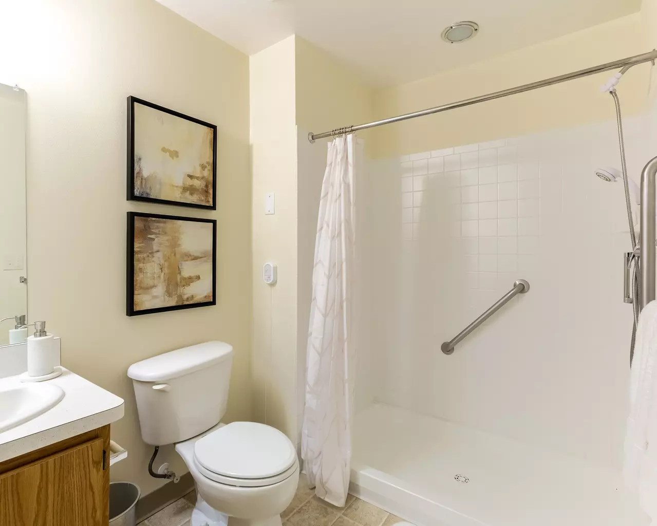 Independence Village of White Lake 41