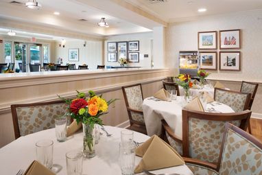 Sunrise of Baton Rouge, Baton Rouge, LA 4