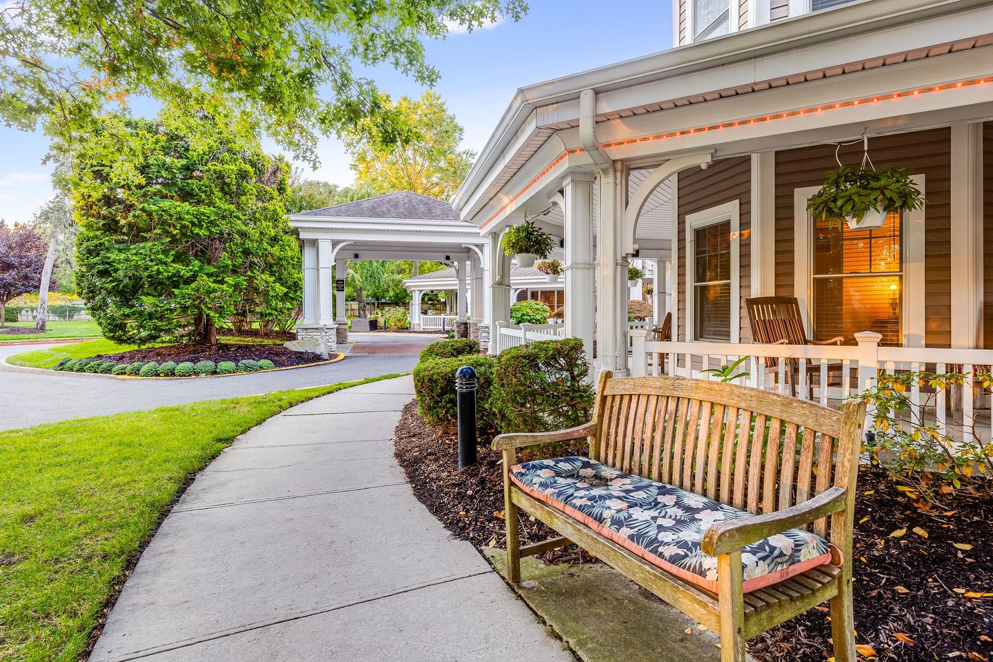 Sunrise of North Lynbrook, Lynbrook, NY 2