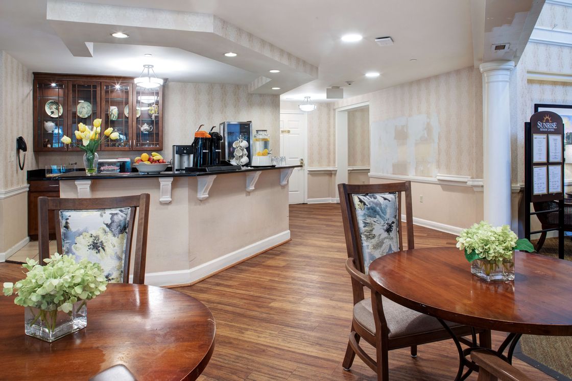 Sunrise of Dix Hills, Dix Hills, NY 3