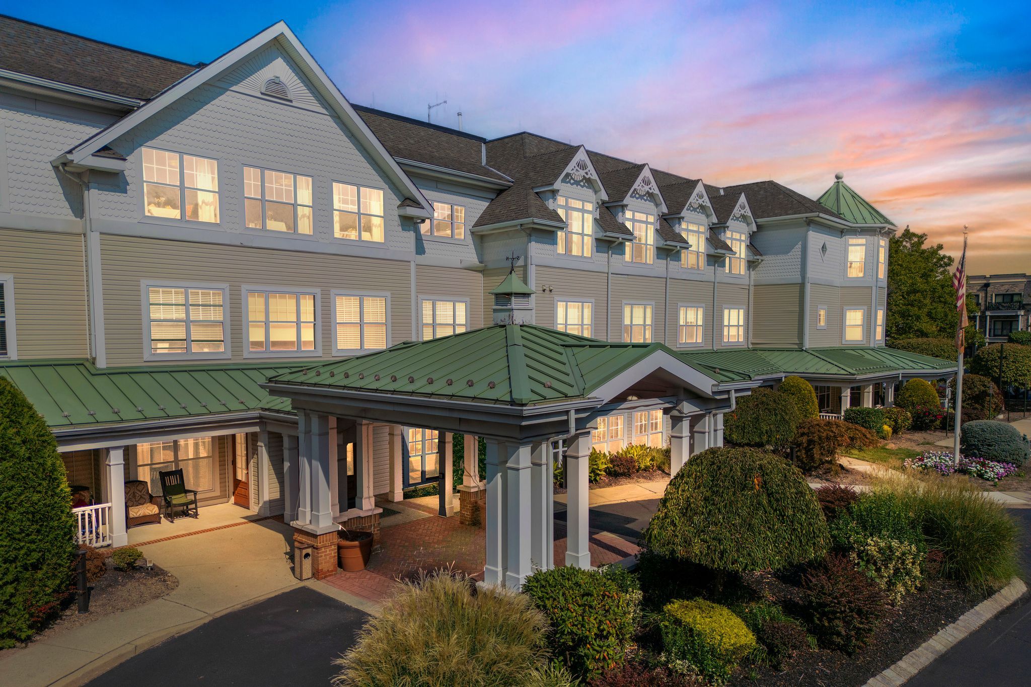 Sunrise of Edgewater, Edgewater, NJ 5