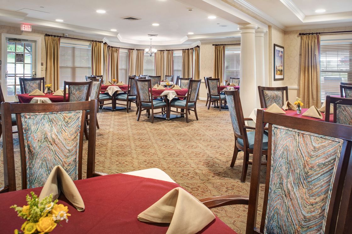 Sunrise of Chesterfield, Chesterfield, MO 3