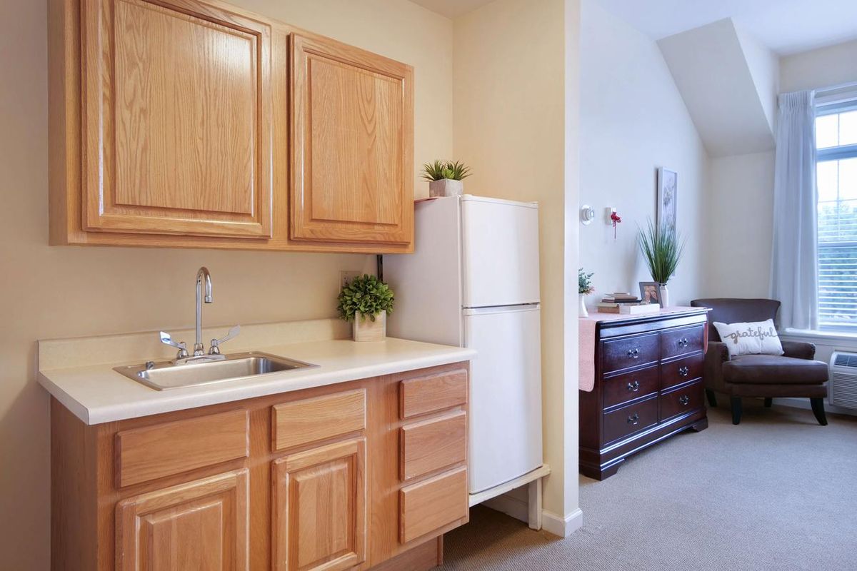 Hemsley House at University Park, Colorado Springs, CO 8