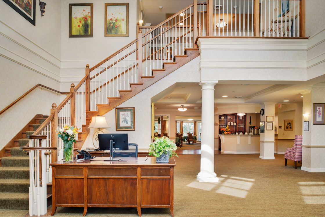 Sunrise of Crystal Lake, Crystal Lake, IL 4