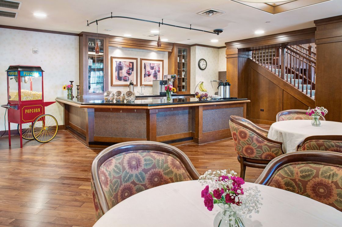 Sunrise at Fountain Square, Lombard, IL 2